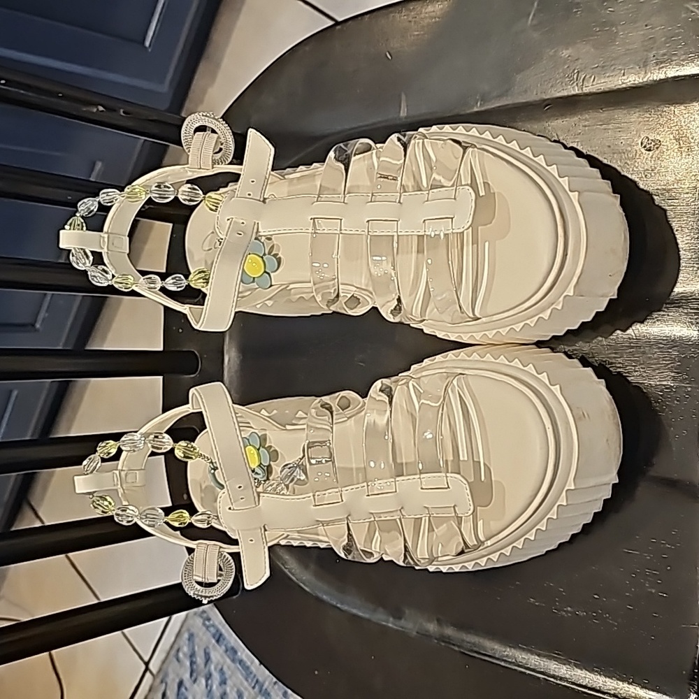 Circus sandals white